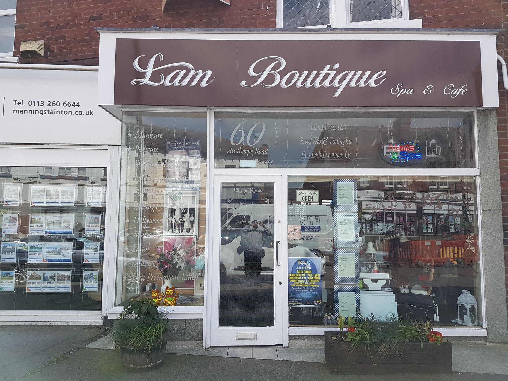 Shop Front Signs and Windows Graphics